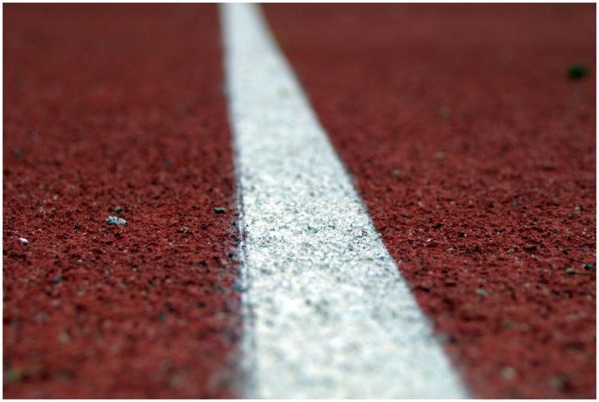 Detailed image of a running track line highlightin