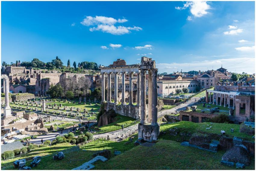 Explore the historic ruins of the Roman Forum in R