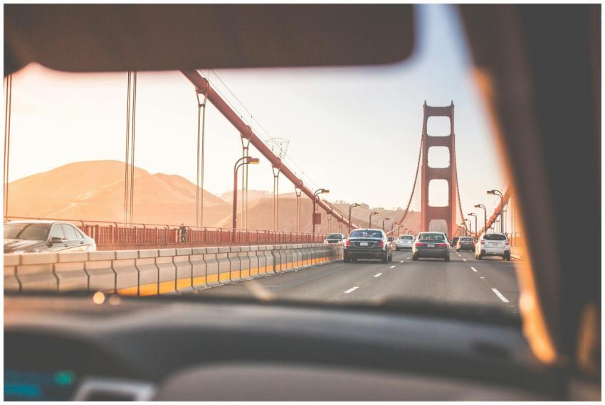 A scenic drive across San Francisco's iconic Golde