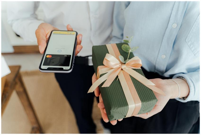 A person makes a contactless payment for a beautif