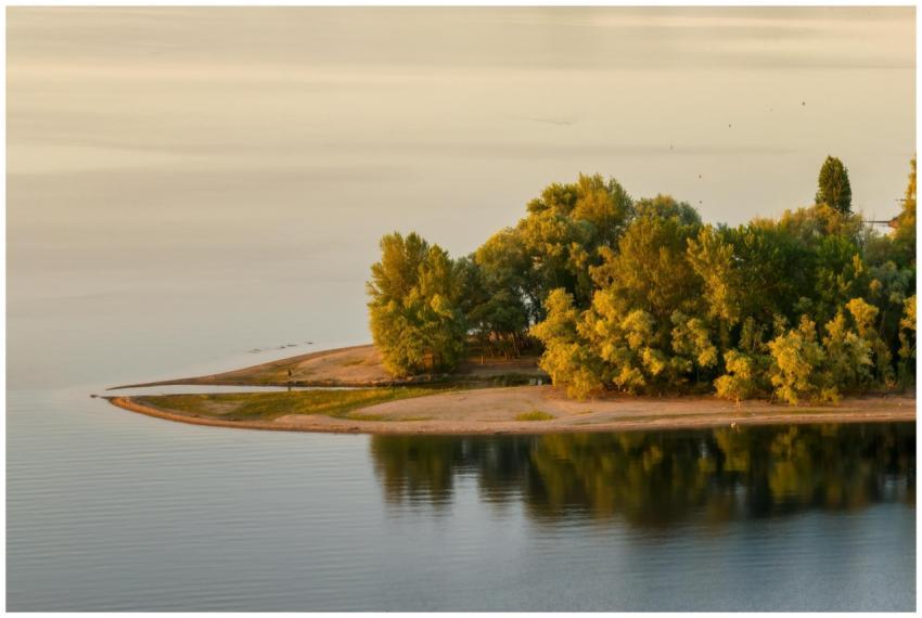 Scenic aerial view of a tranquil island with lush