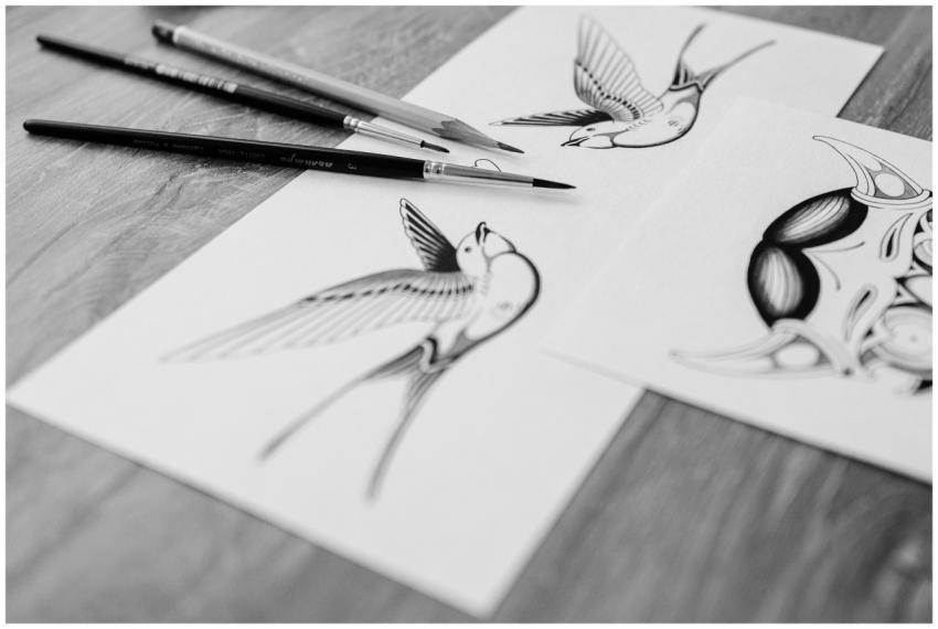 Black and white art sketches of birds with drawing