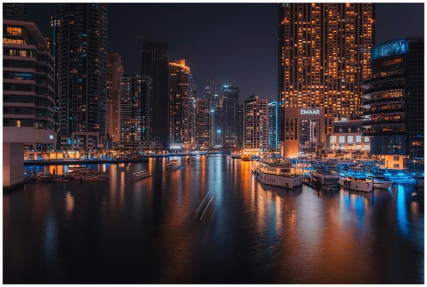 A mesmerizing long exposure photo of Dubai Marina