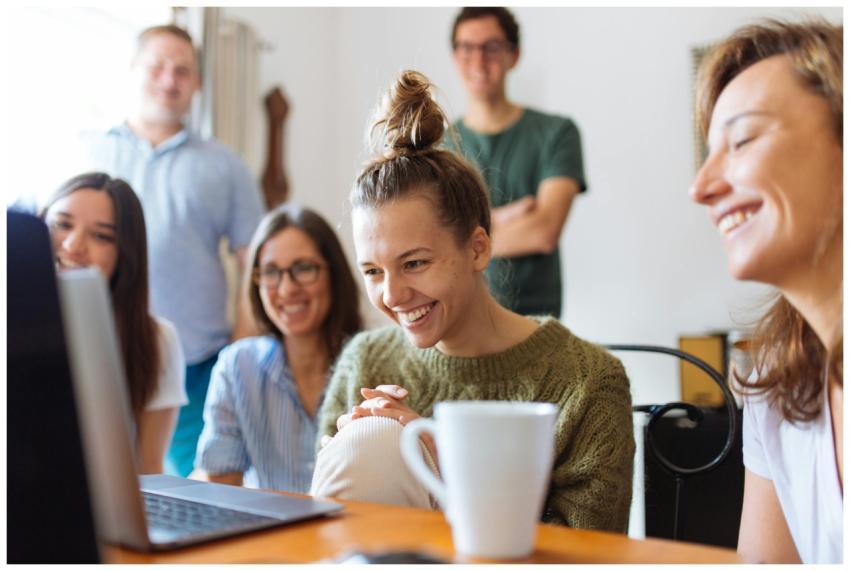 A group of friends enjoying a moment together indo