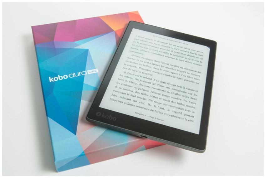 E-reader displayed on colorful packaging, showcasi