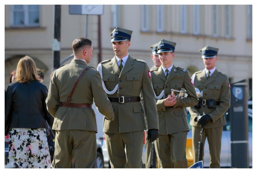 People Military Army Soldiers