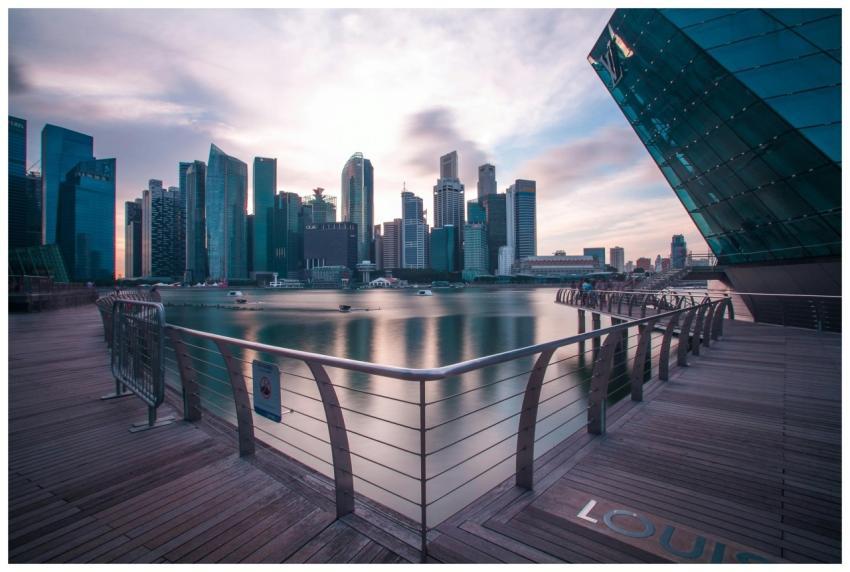 Breathtaking view of Singapore's modern skyline re