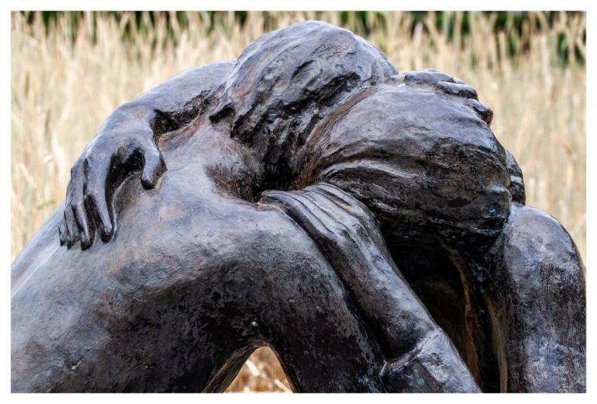 Sculpture Statue Monument Hug