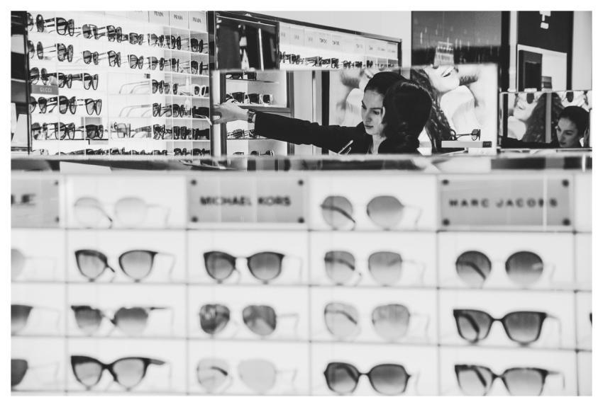 Woman Sunglasses Business Sale