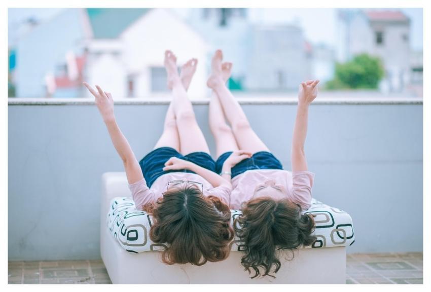 Women Best Friends Relationship V Sign