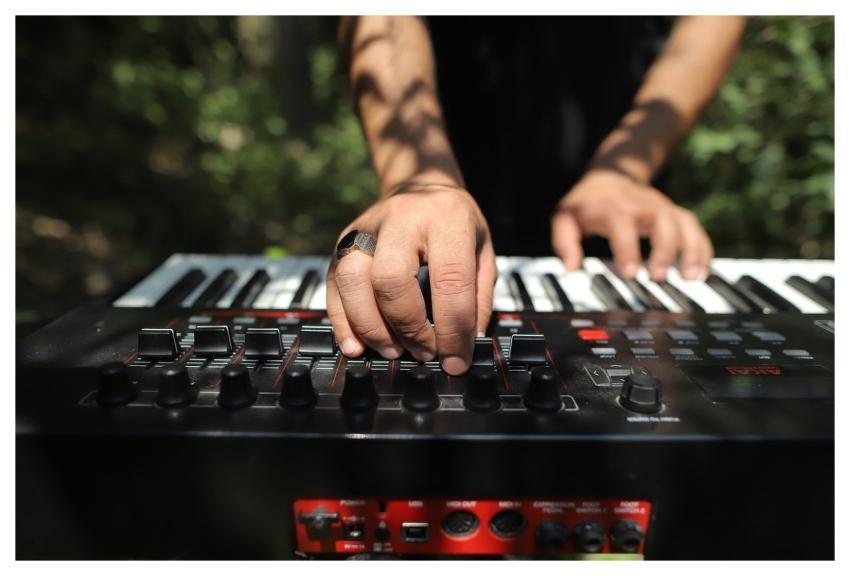 Musician Iran Music Keyboardist