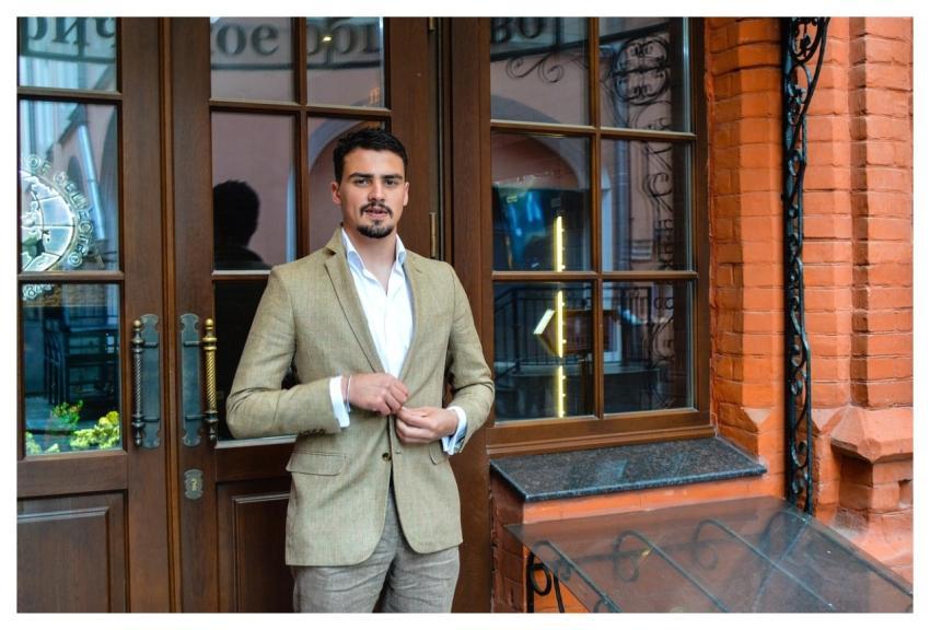 Human Costume Entrepreneur Business Style