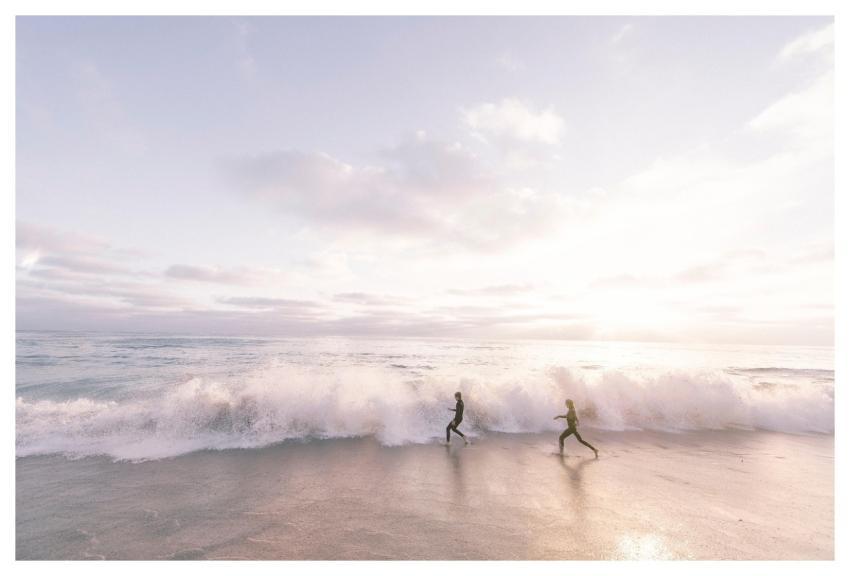 Beach People Running Pair