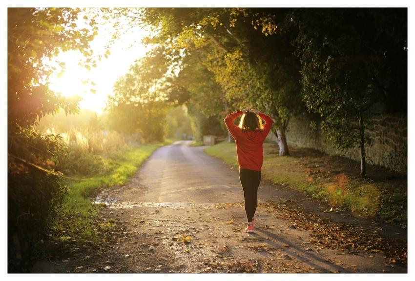 Walking Fitness Girl Dawn