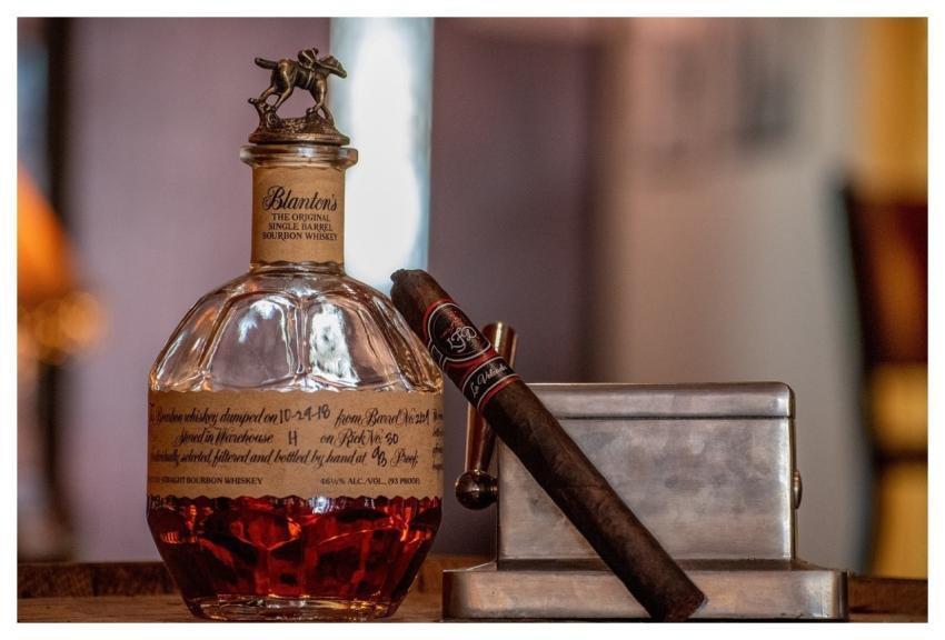 Bourbon Cigar Lifestyle Drink