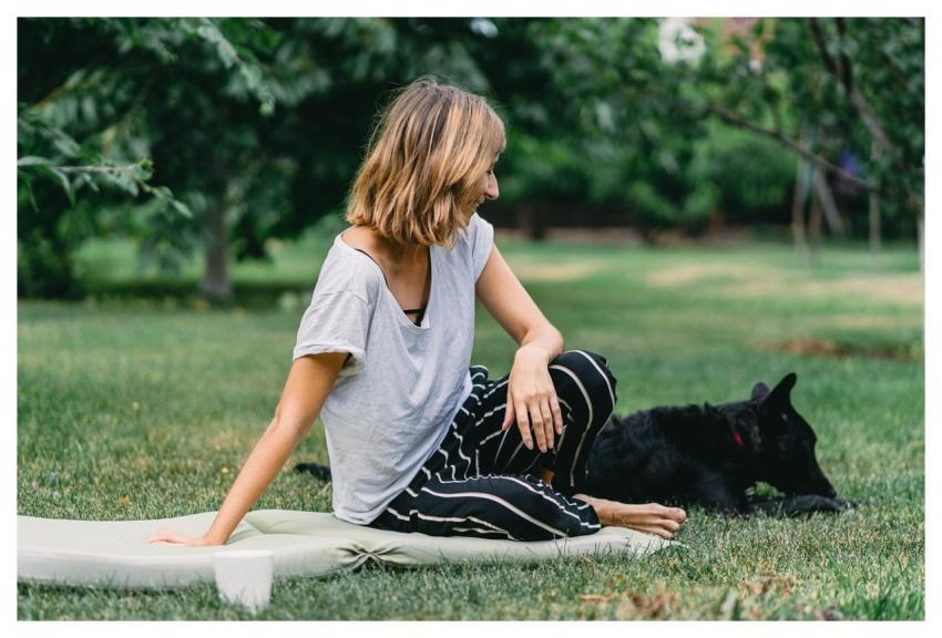 Woman Dog Picnic Friend