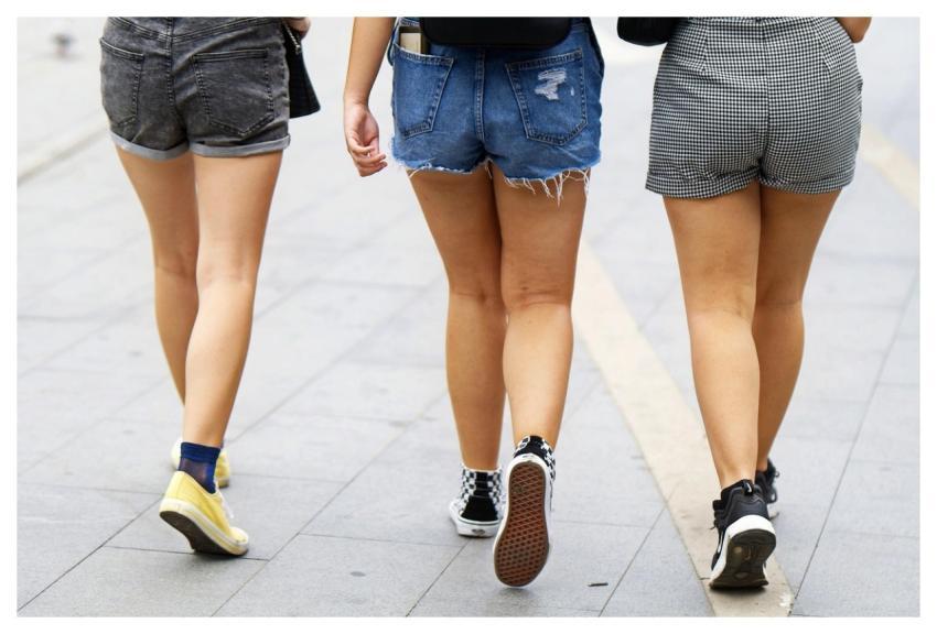 Ladies Legs Shorts Sidewalk