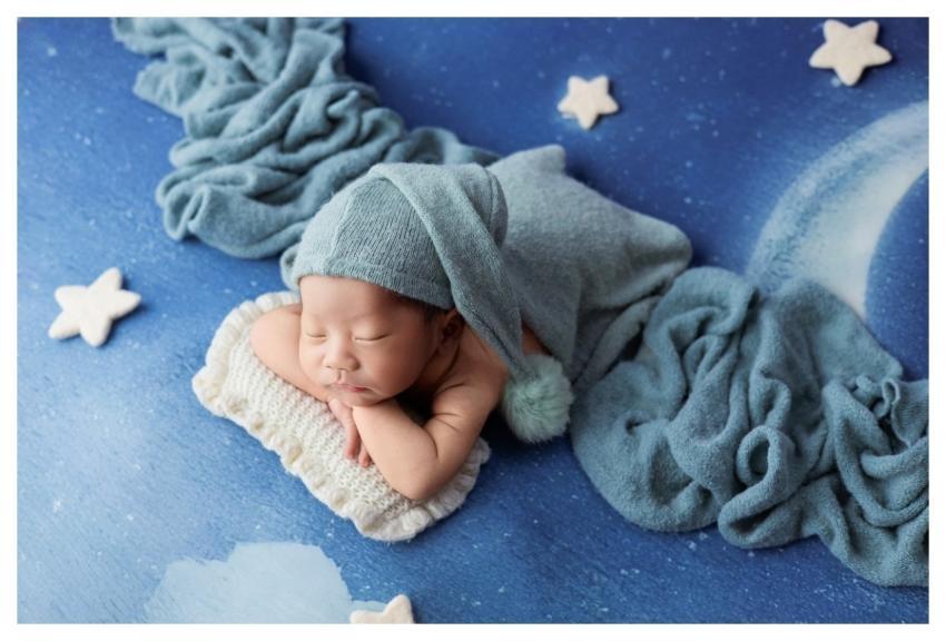 Newborn Creative Photography Sleeping Baby Blue Co