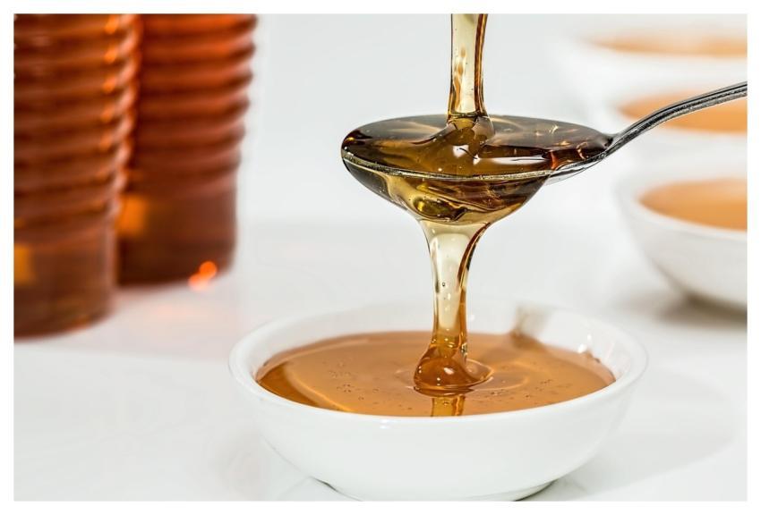 Merry Christmas Honey Syrup Pouring