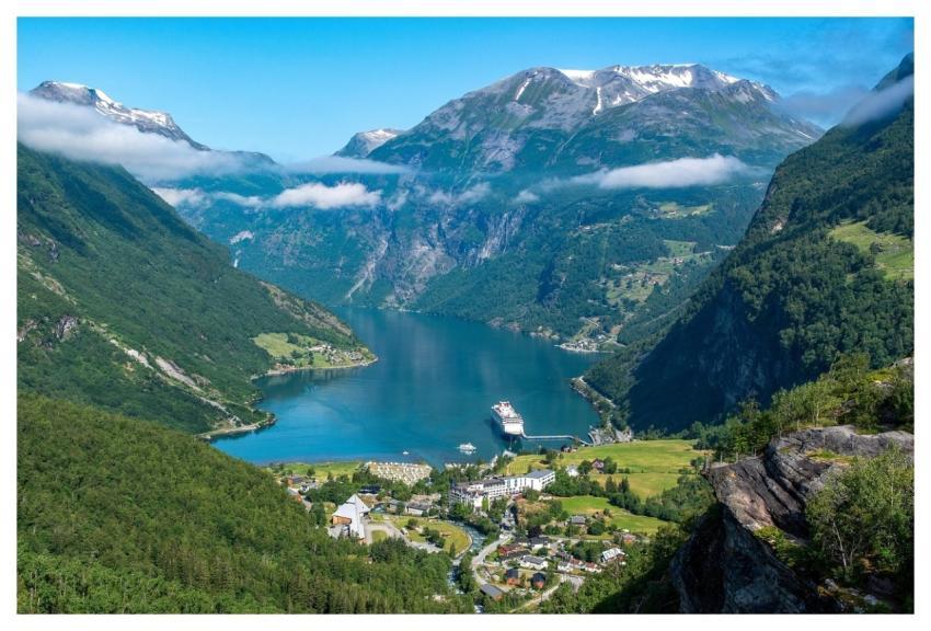 Mountains Valley River Cruise