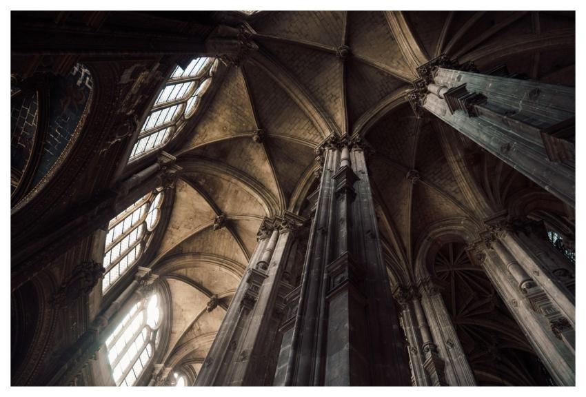 Abbey Arches Architecture Laptop Wallpaper