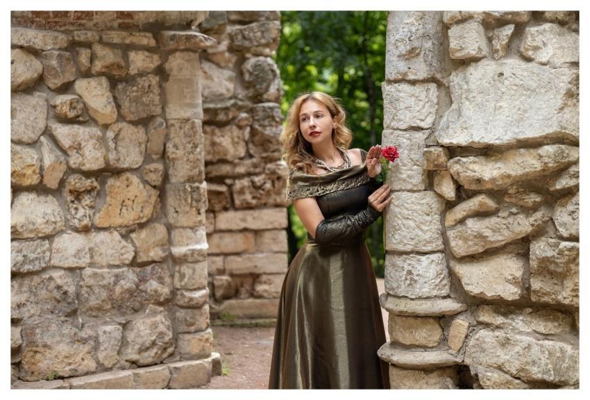 Woman Medieval Castle Fantasy