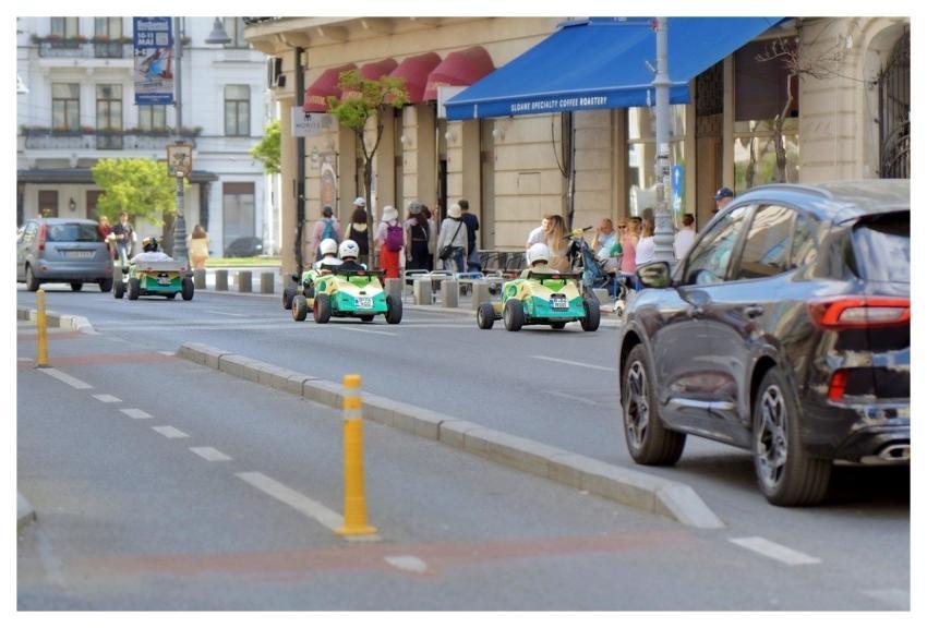 Cityscape Urban Street Traffic