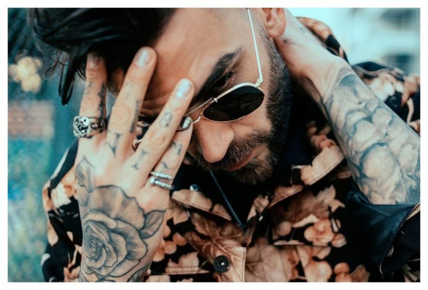 Model Men Style Life