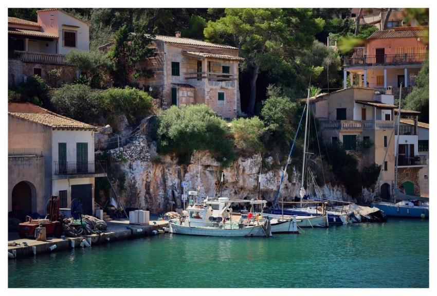 Sea Port Village Boats