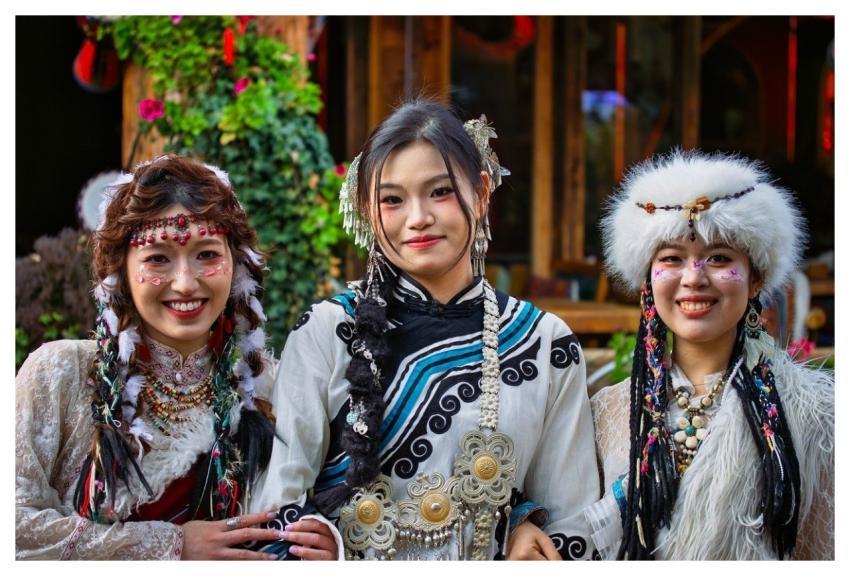 Friends Friendship Costume Traditional