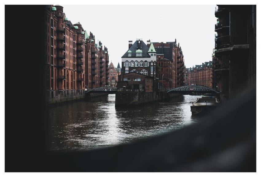 Flow Moated Castle Hamburg Architecture
