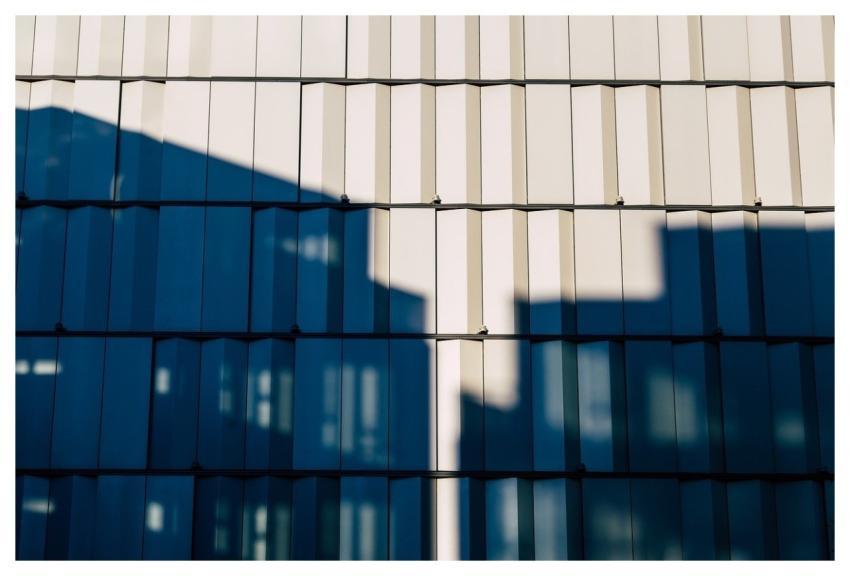 Facade The Shade Light Structure