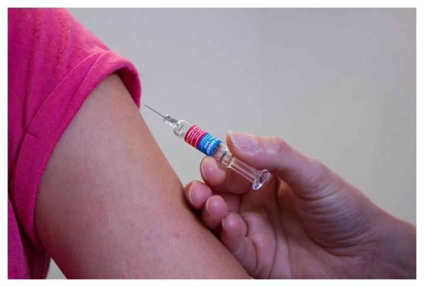 Vaccination Doctor Injection Medicine