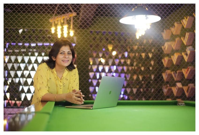 Business Woman Freelancer Meeting Entrepreneur