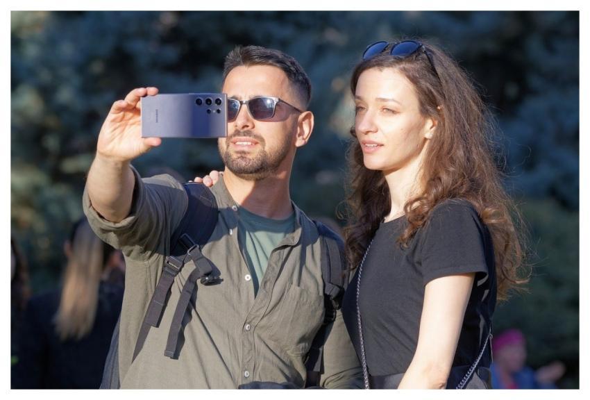 People Young Couple Casual