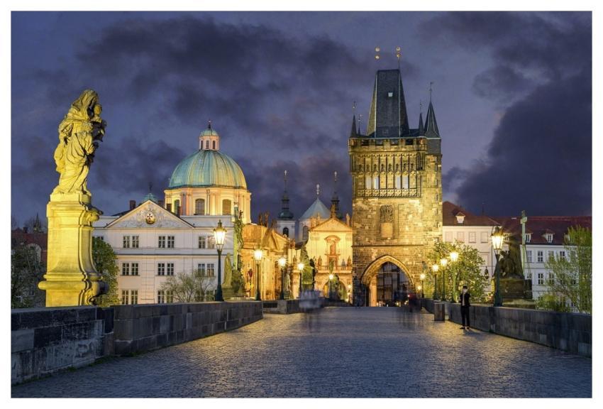Charles Bridge Prague Dusk City