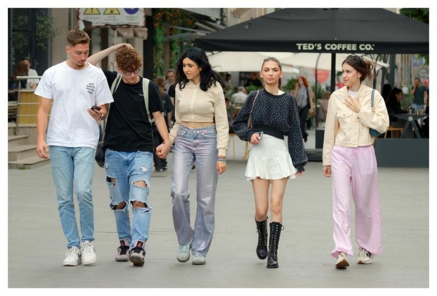 People Young Teenagers Girls