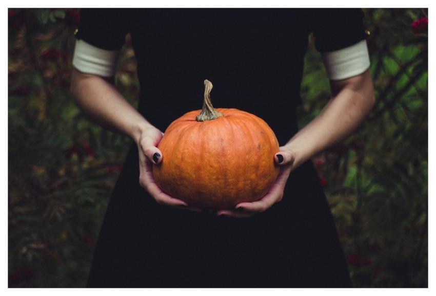 Woman Pumpkin Thanksgiving Squash