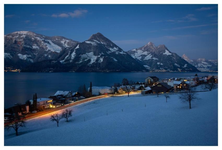 Winter Lake Mountains Lake Lucerne Region