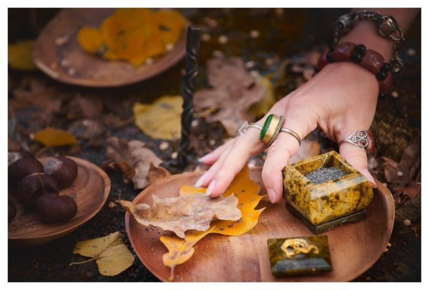 Ritual Witchcraft Autumn Leaves