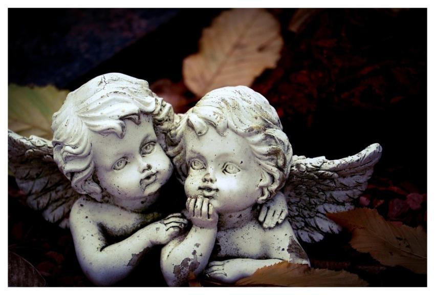 Angels Statue Tomb Sculpture