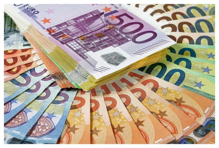Banknotes Currency Inflation Euro