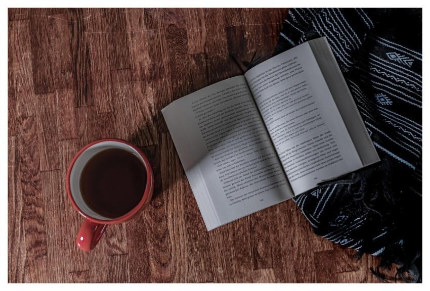 Drink Book Mood Flatlay