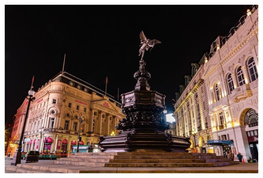 Sculpture Monument Eros Statue Arrow