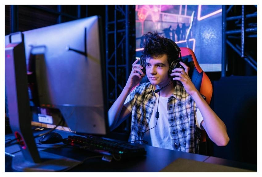 Music E-Sports Gamer Man
