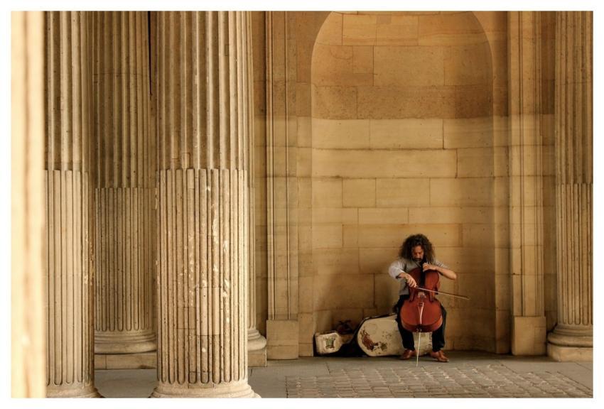 Paris Street Artist Cello Music