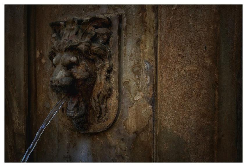 Fountain Historical Metal Water Jet