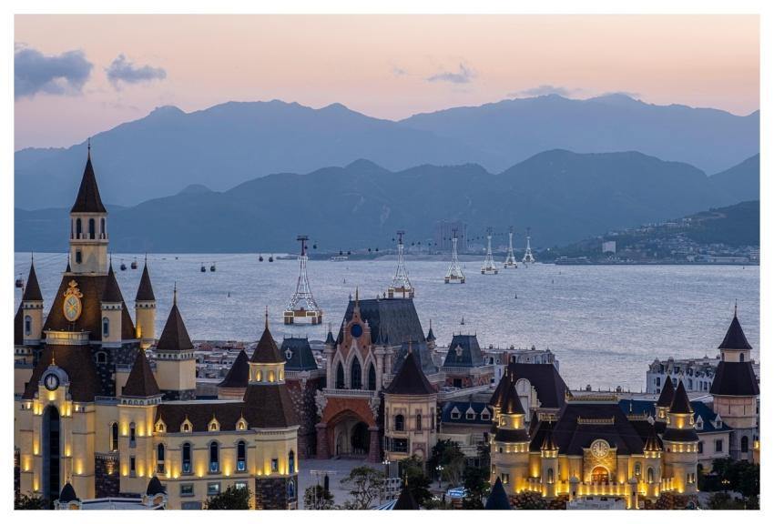 Vinpearl Land Theme Park Sundown Nha Trang
