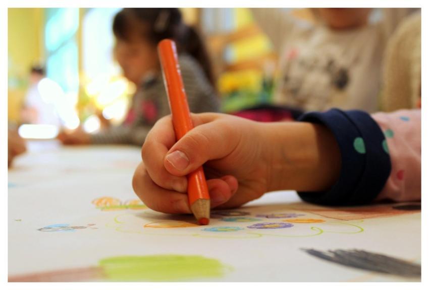 Crayon To Draw Color Hand