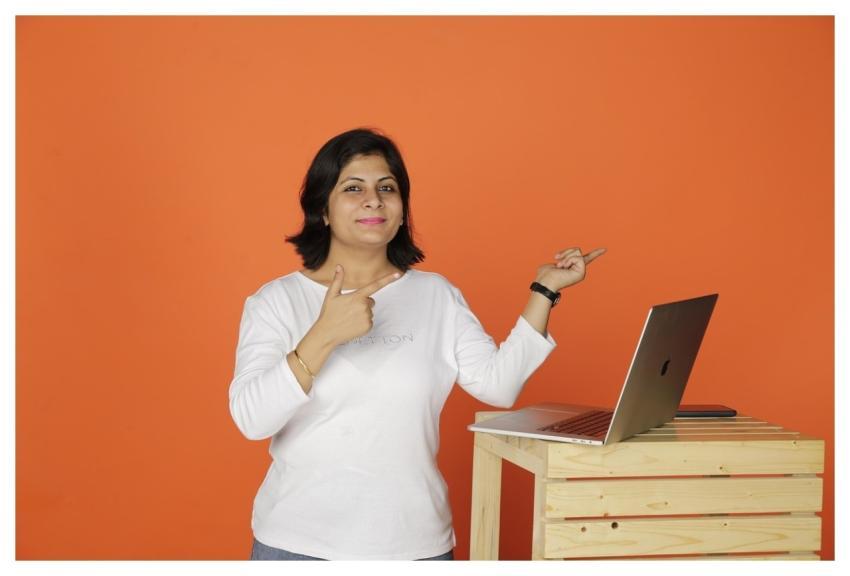 Woman Business Laptop Office